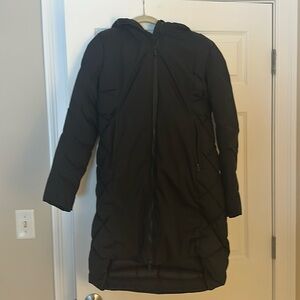 Size 8 long puffer Lululemon winter coat